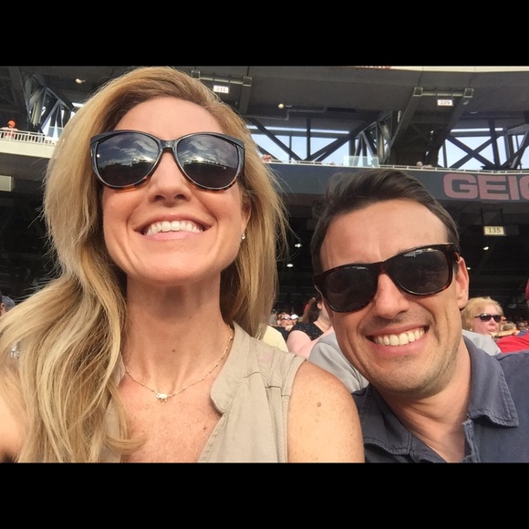 Meet your Posher, Kastle - Picture 2 of 3